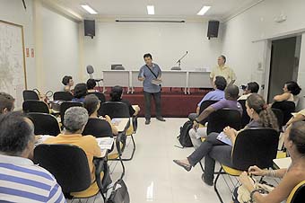 Jeffer Castelo Branco, representante da ACPO (Associação de Combate aos POP's - Poluentes Orgânicos Persistentes), falou sobre o reconhecimento da ação do Unificados na defesa da saúde da classe trabalhadora Jeffer Castelo Branco, representante da ACPO (Associação de Combate aos POP's - Poluentes Orgânicos Persistentes), falou sobre o reconhecimento da ação do Unificados na defesa da saúde da classe trabalhadora