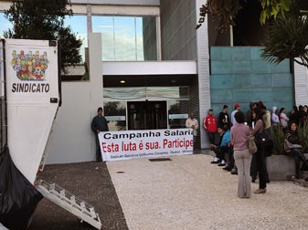 EMS e Medley/Sanofi-Aventis: 3.500 trabalhadores em greve