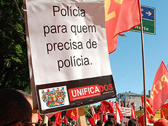 Assista vídeo sobre ato de protesto contra desocupação violenta no Pinheirinho Assista vídeo sobre ato de protesto contra desocupação violenta no Pinheirinho