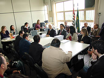 Audiência no Fórum de Paulínia, em 28 de maio de 2007, em processo aberto pela Atesq e pelo Unificados contra as multinacionais Shell e Basf pelo crime ambiental por elas cometido na planta industrial instalada na cidade