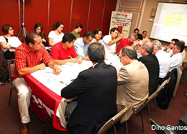 Negociações em São Paulo entre sindicalistas e a patronal, sobre a campanha salarial 2008 (21/10/08)