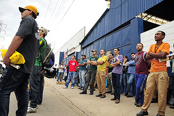 Assembleia na Pvtec, em Campinas, dia 07 de outubro de 2010