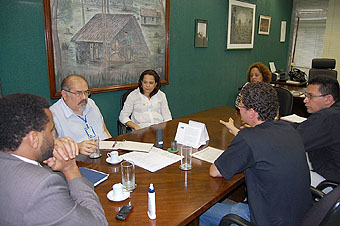 Sindicalistas e trabalhadoras com Pedro Ivo, assessor de Marina Silva