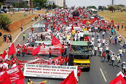  	PIZZA - Marcha Nacional em Brasília em Defesa dos Direitos em 24 de outubro de 2007