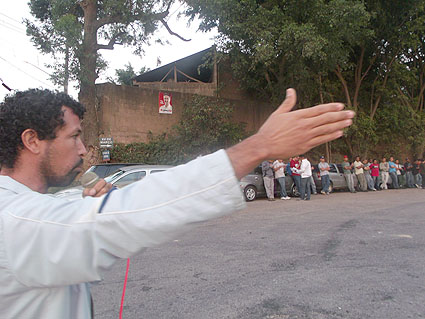 Givanildo, dirigente do Unificados, em assembleia na Dacarto