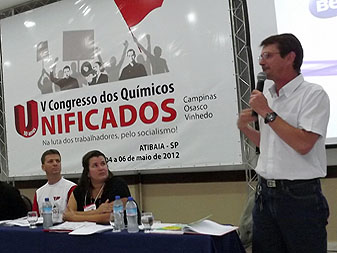 Gilmar Mauro, dirigente nacional do MST, em palestra durante o V Congresso do Unificados